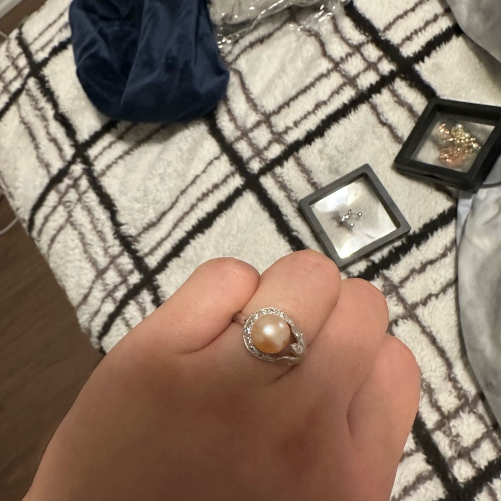 Elegant Real Pearl and Silver Ring size 8